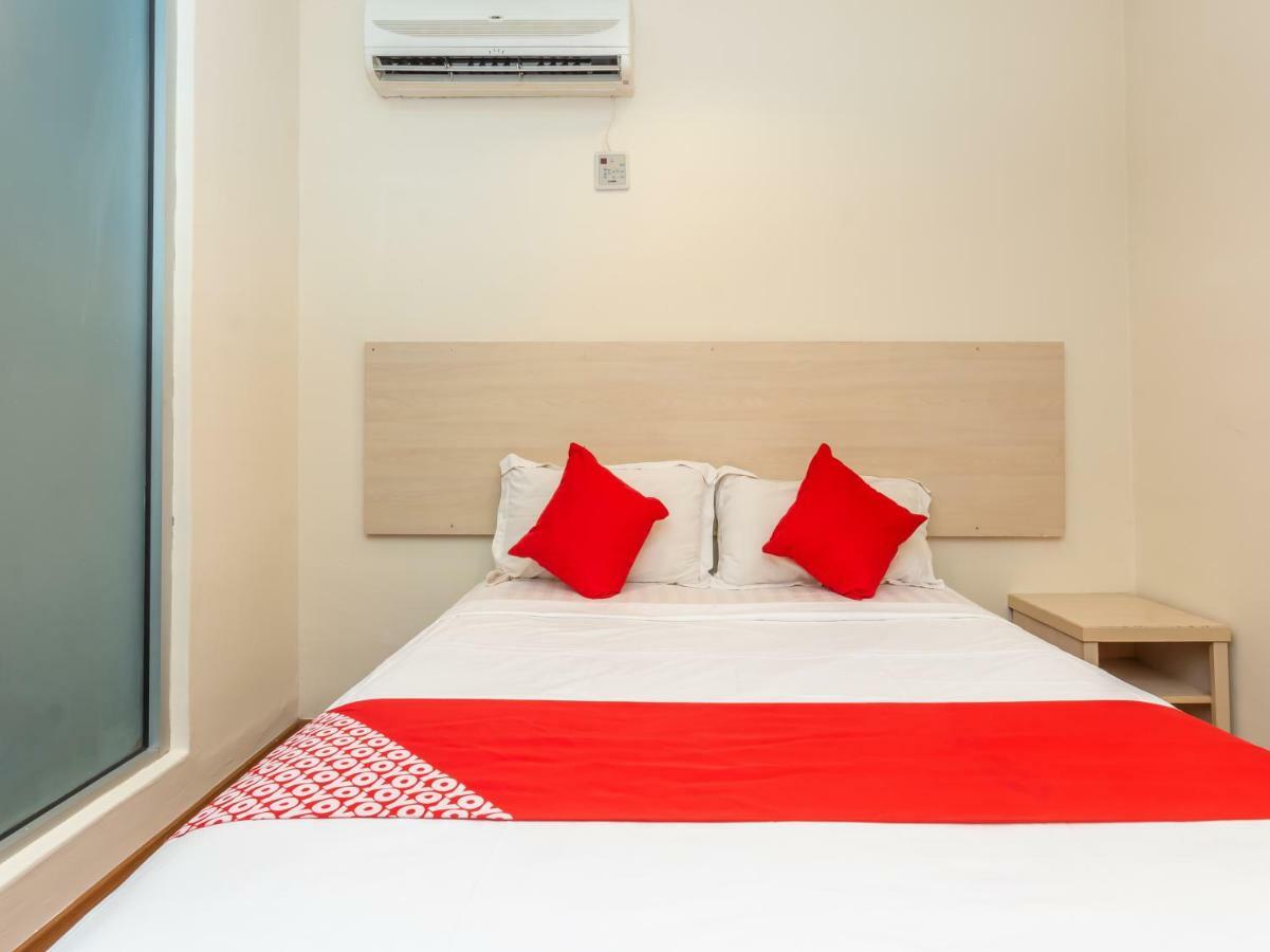 Oyo 1158 906 Airport Hotel Malacca Exterior photo