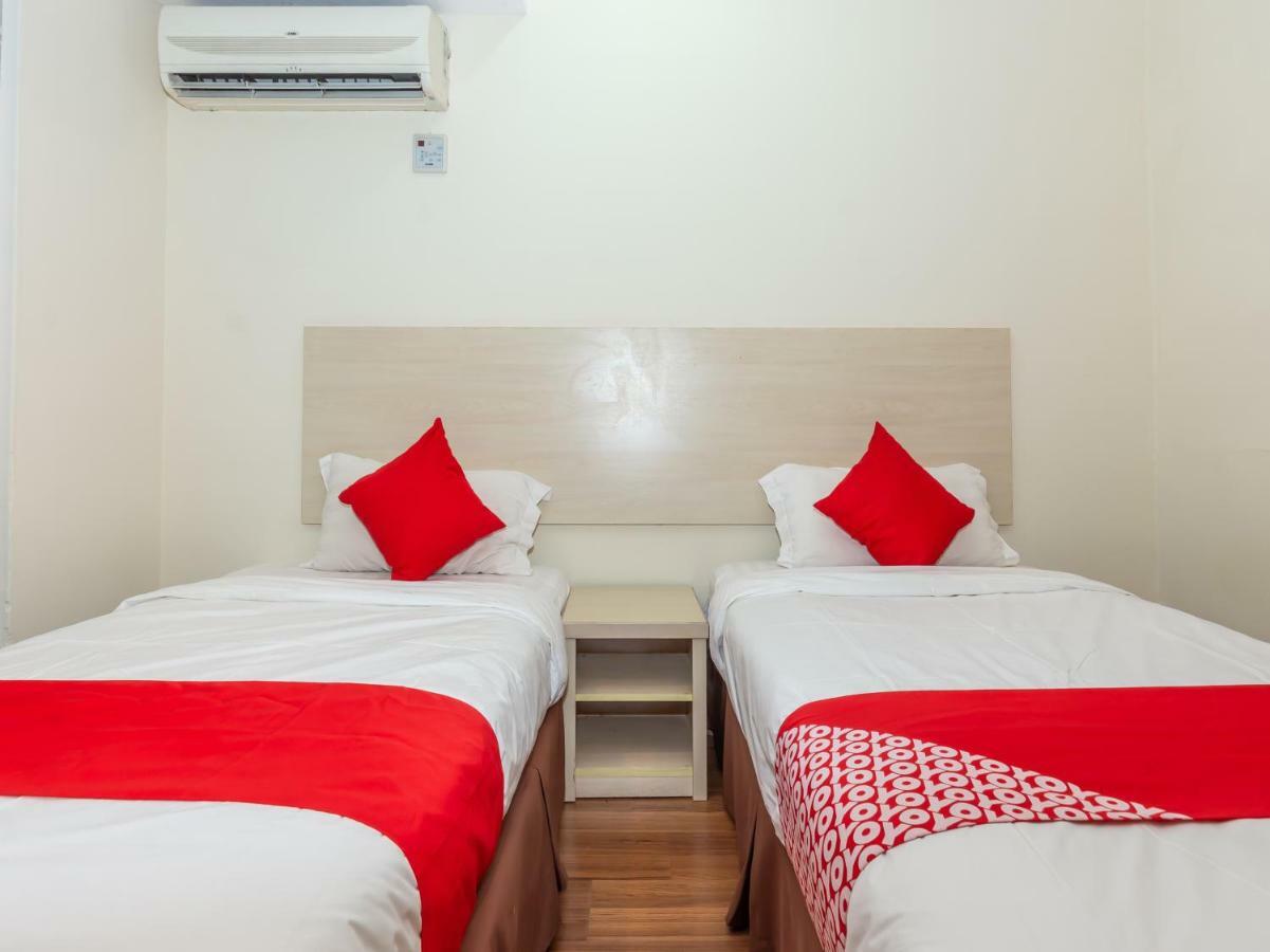 Oyo 1158 906 Airport Hotel Malacca Exterior photo