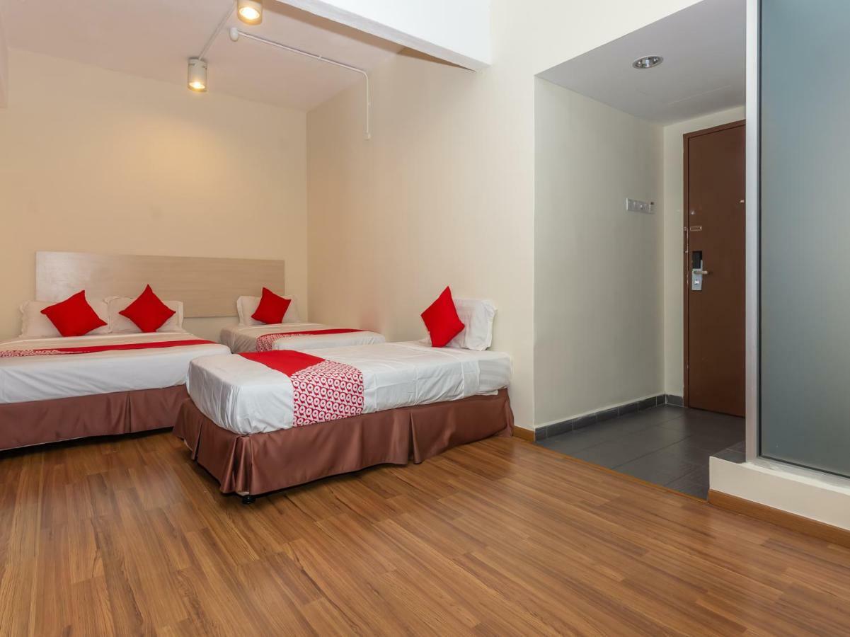 Oyo 1158 906 Airport Hotel Malacca Exterior photo