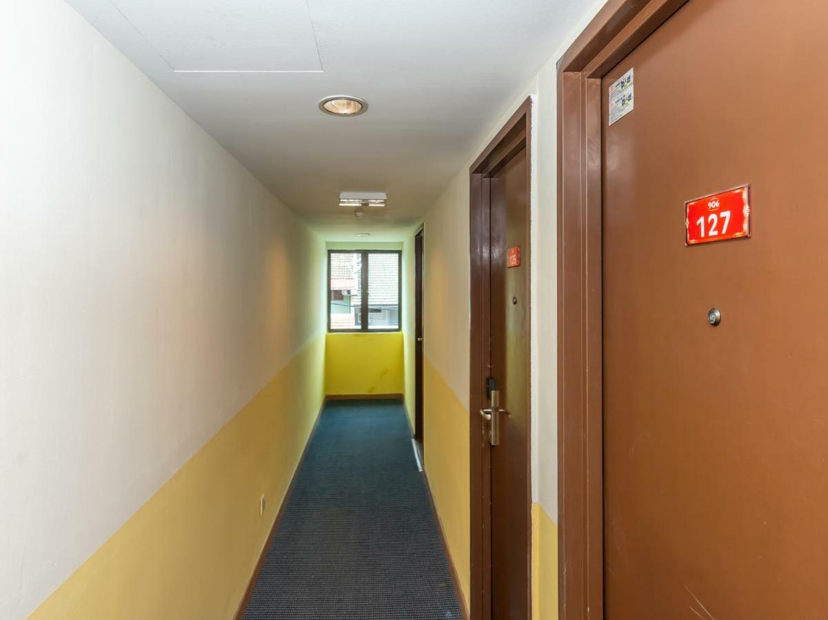 Oyo 1158 906 Airport Hotel Malacca Exterior photo