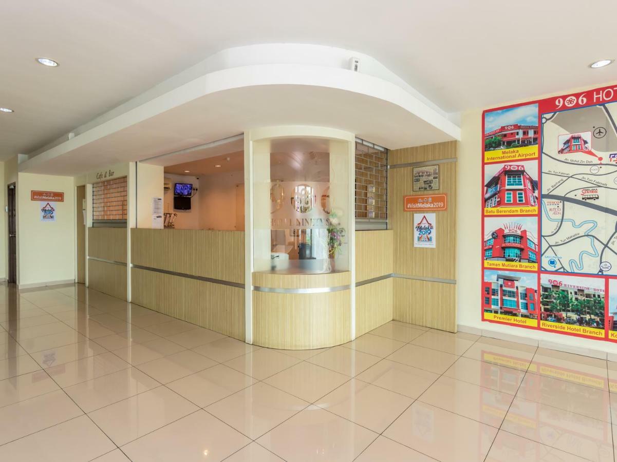 Oyo 1158 906 Airport Hotel Malacca Exterior photo