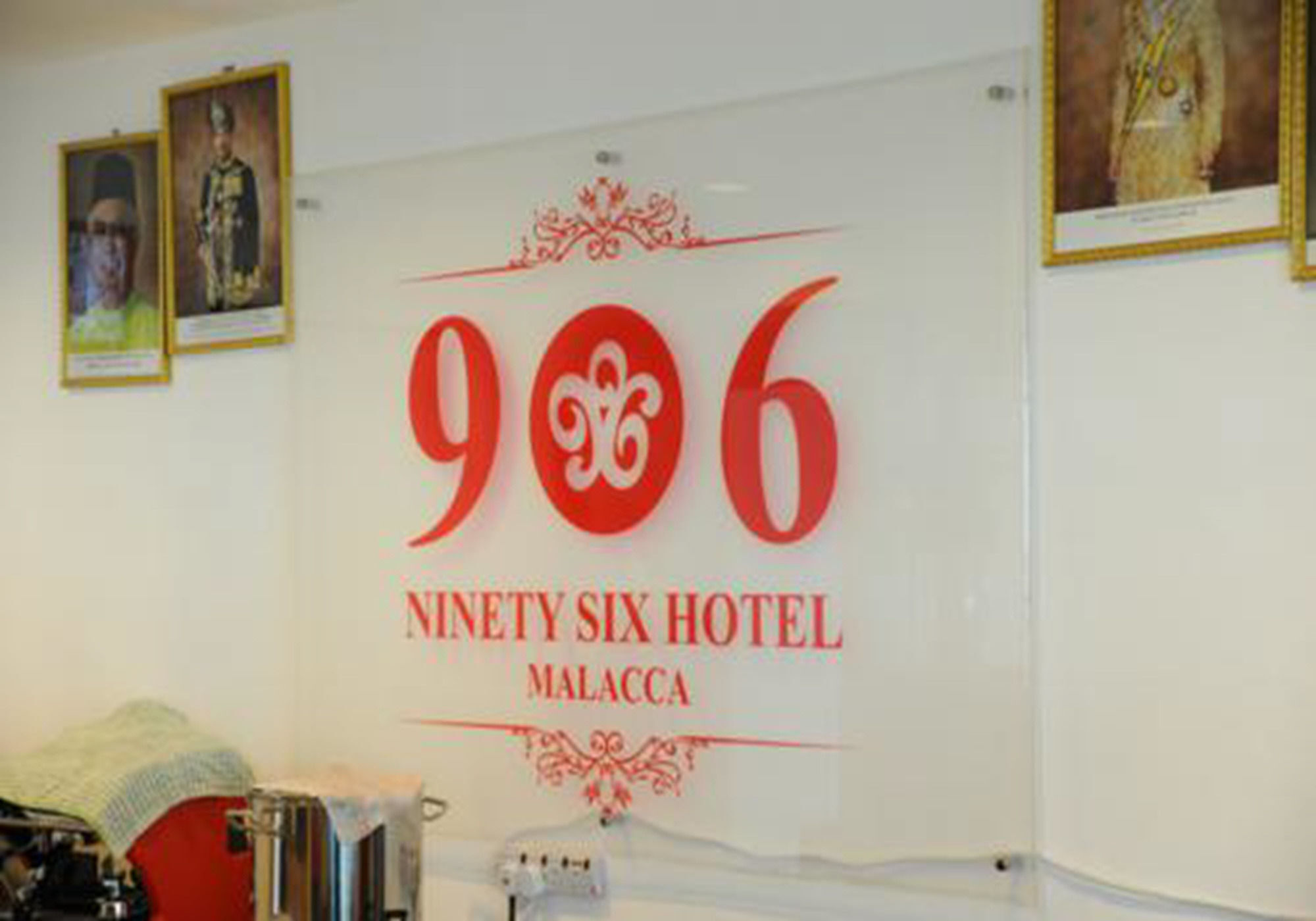 Oyo 1158 906 Airport Hotel Malacca Exterior photo