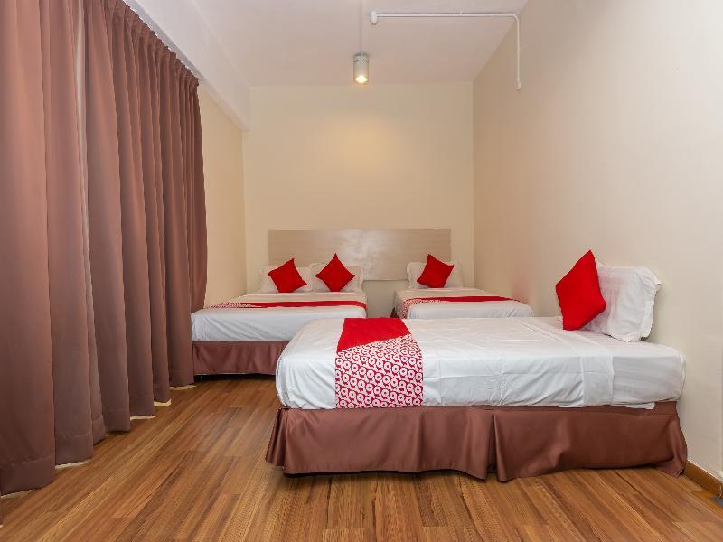Oyo 1158 906 Airport Hotel Malacca Exterior photo